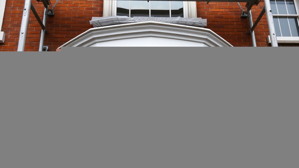 Bay Windows Hayes